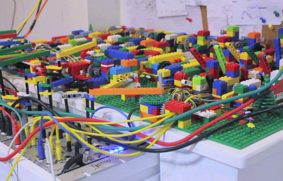 See this awesome LEGO machine play music!